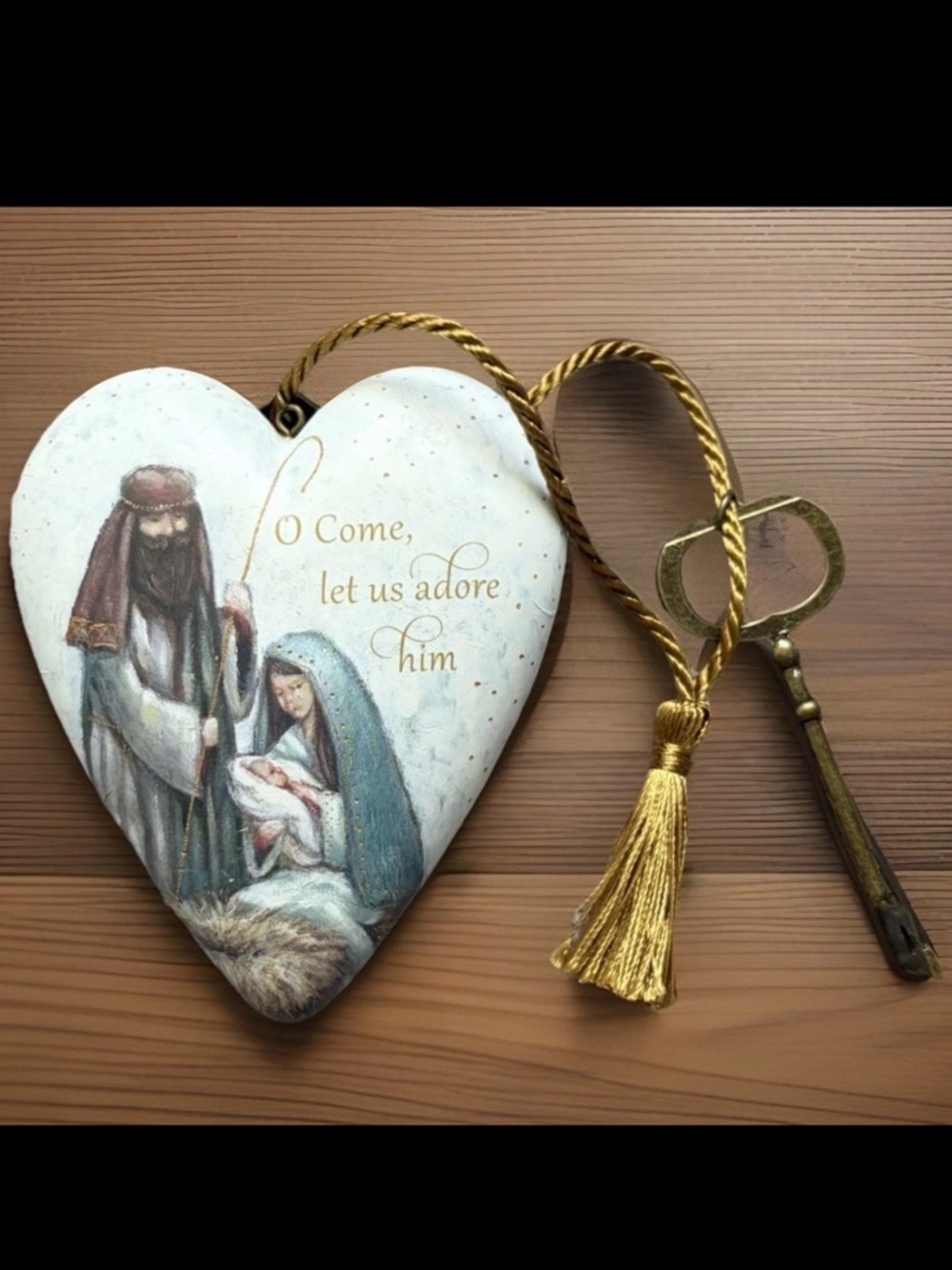DEMDACO Art Heart Ornament Wendy Wiinanen Nativity Tassel Vintage Key Stand